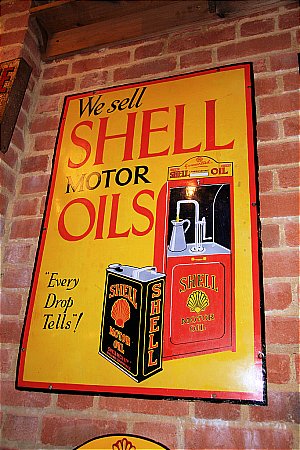 SHELL OIL CABINET - click to enlarge